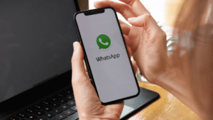 Lire la suite à propos de l’article 5 Techniques Ingénieuses pour Générer des Revenus avec WhatsApp